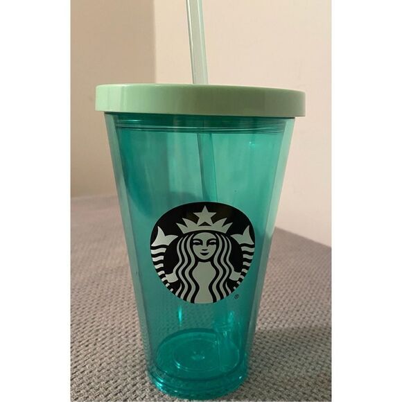 STARBUCKS Green St.Patricks Day 16fl oz Green 2016 Tumbler with Straw - Picture 1 of 4